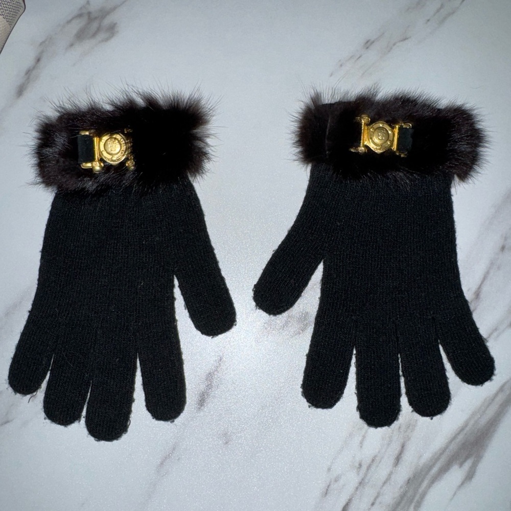 Black Faux Fur Trim Knit Gloves with Gold Accent